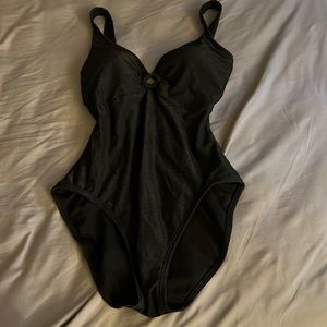 New w/o tags one piece bathing suit
